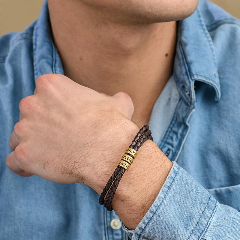 Pulsera de Hombre de Cuero Negro – Personalizable con Acabados en Plateado o Oro 